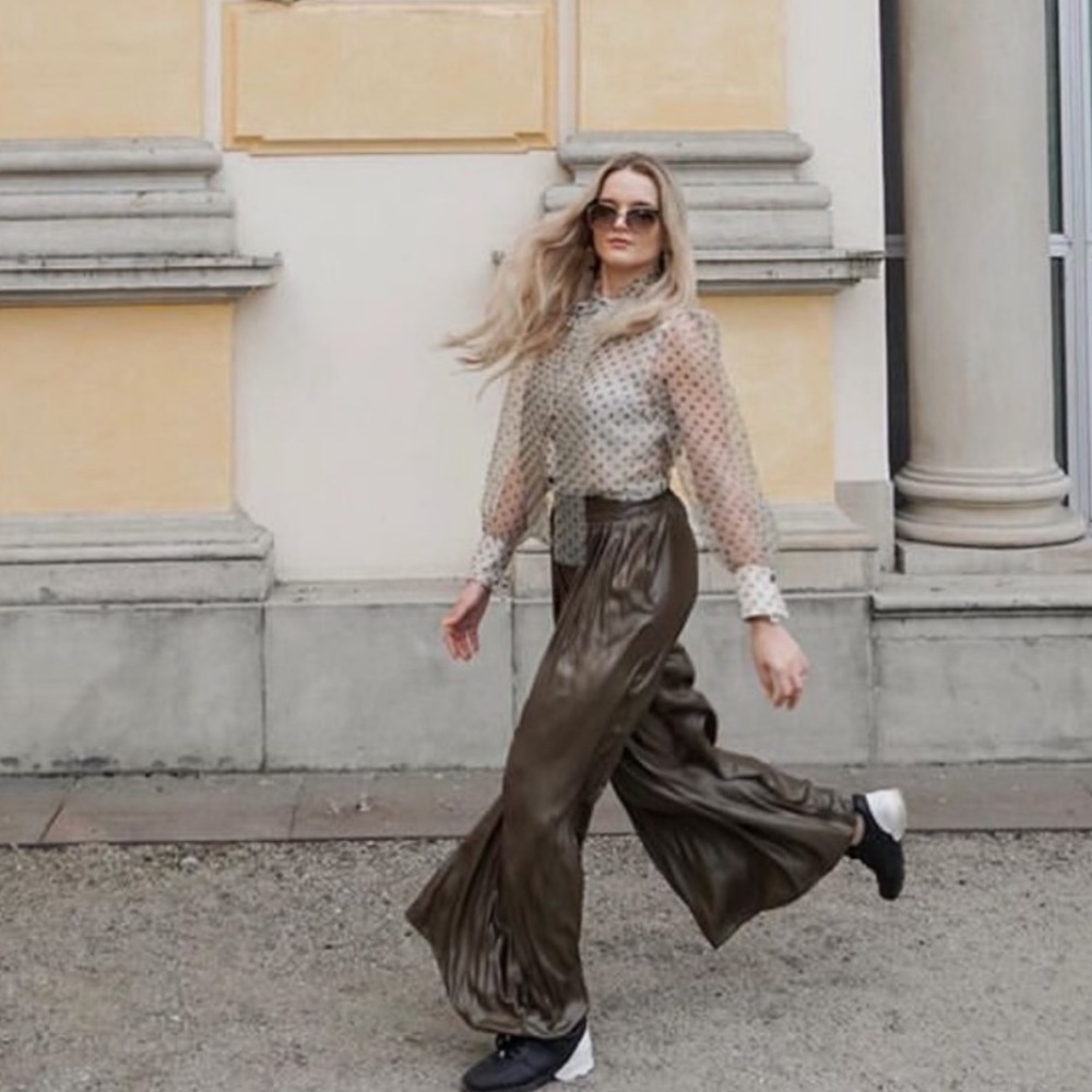 ZARA KHAKI SHINY WIDE LEG PANTS S